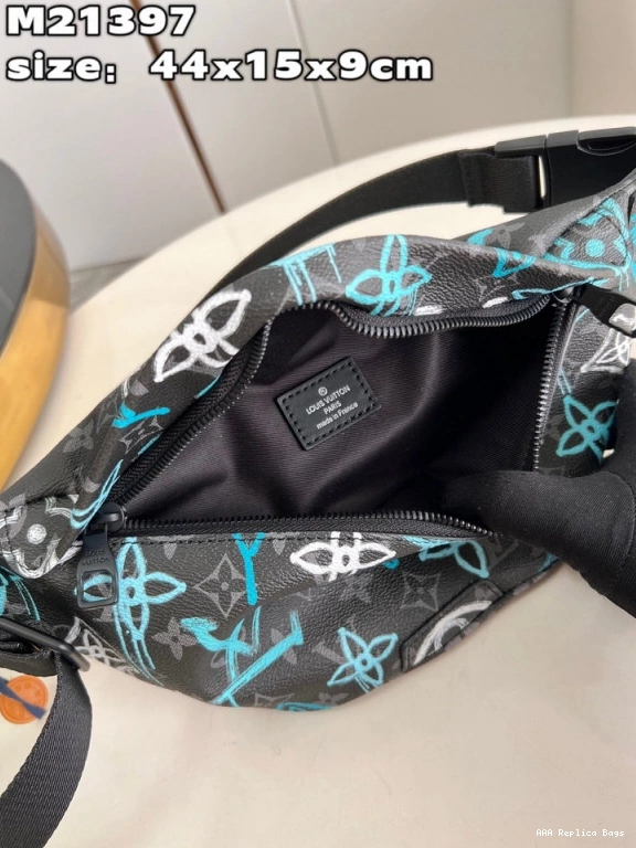Aaa replica ru VUITTON BUMBAG DISCOVERY LOUIS 0801